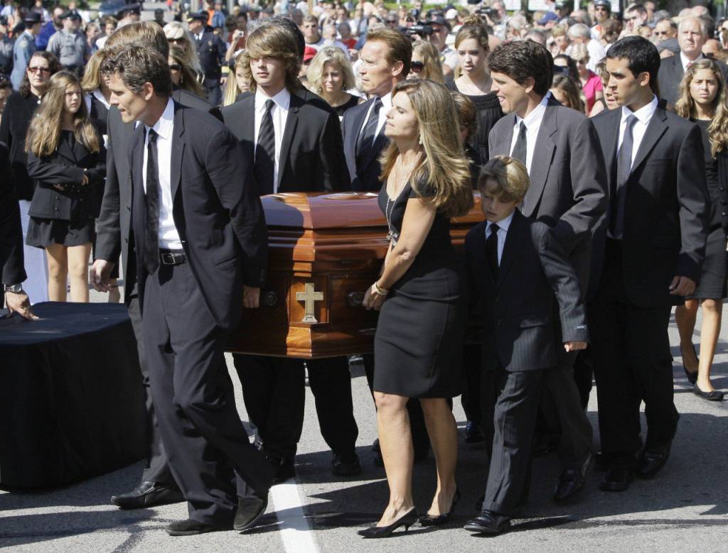 Por qué usar color negro en un funeral? – Grupo Resurrección